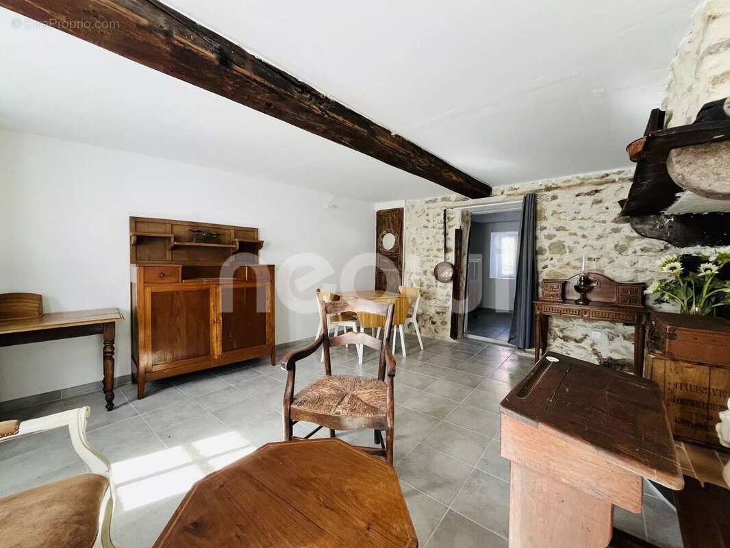 Maison à SAINT-GEORGES-DE-MONS