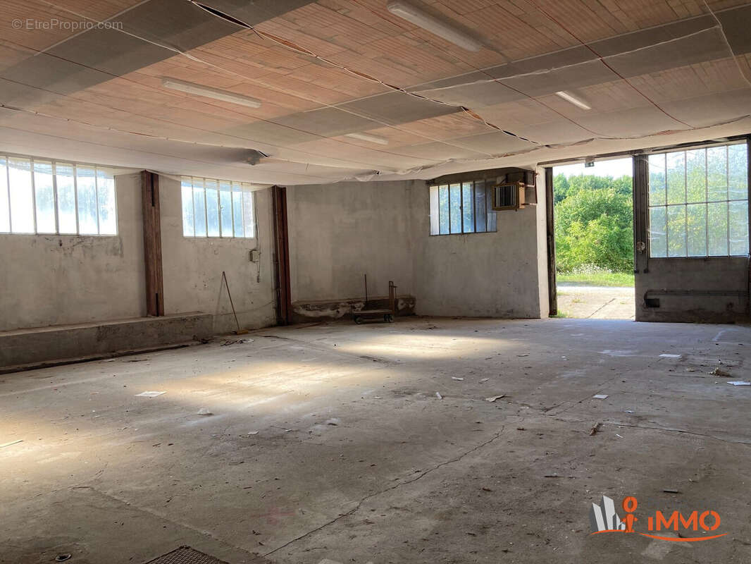 Appartement à SAINT-AMAND-EN-PUISAYE