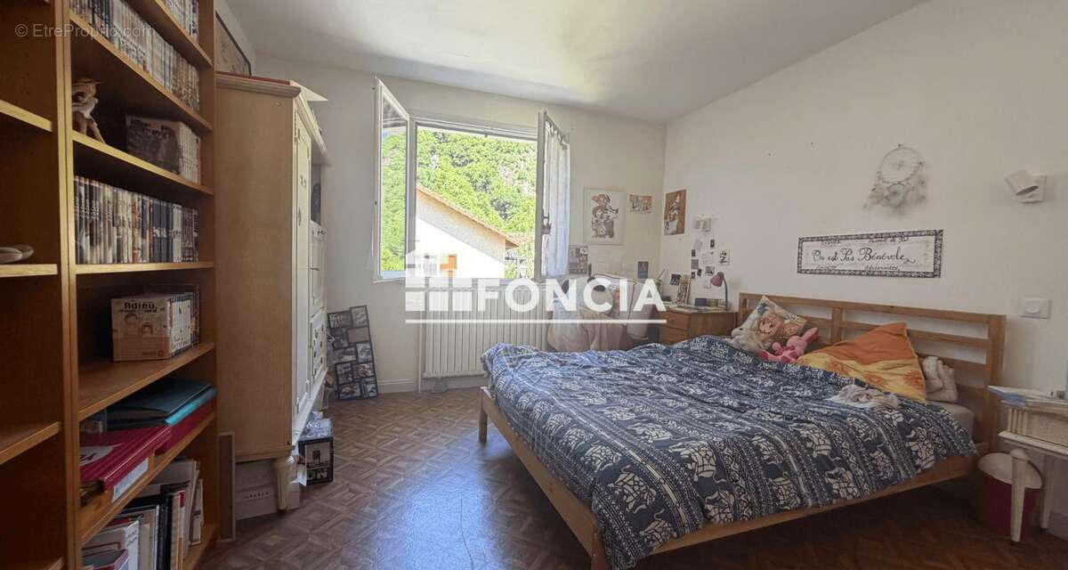 Appartement à VIZILLE