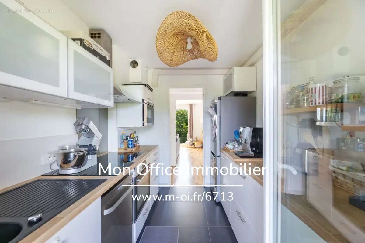 Référence : 6713-PAN - Appartement 3 pièces de 69 m² à Aix-En-Provence - photo 5