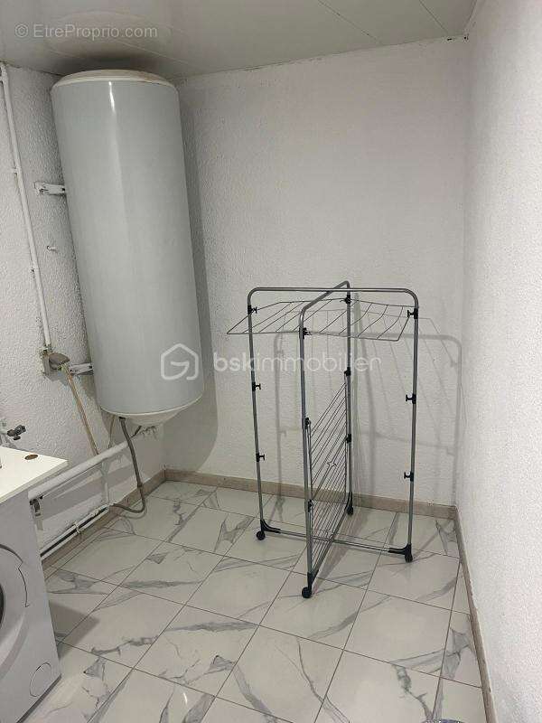 Appartement à SERVIAN