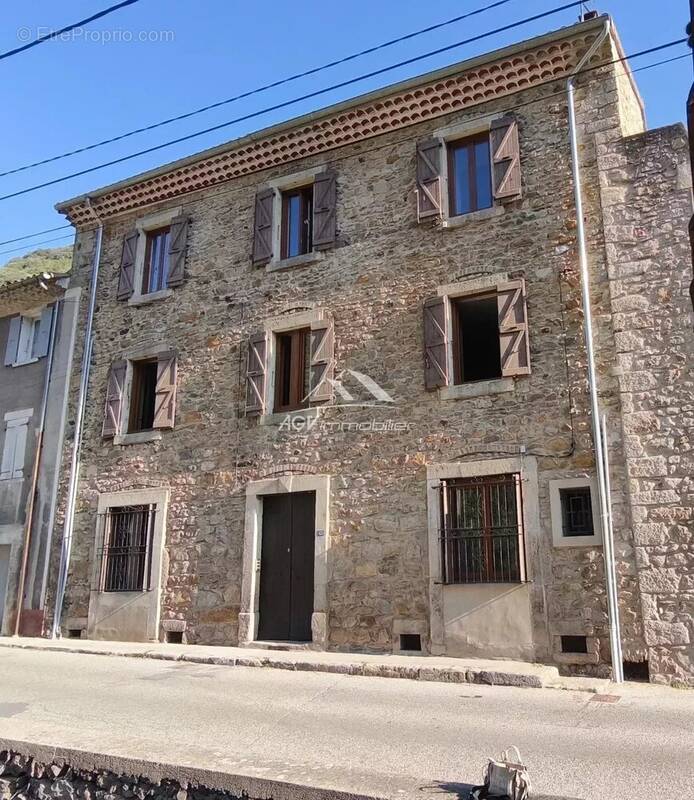 Appartement à ROBIAC-ROCHESSADOULE