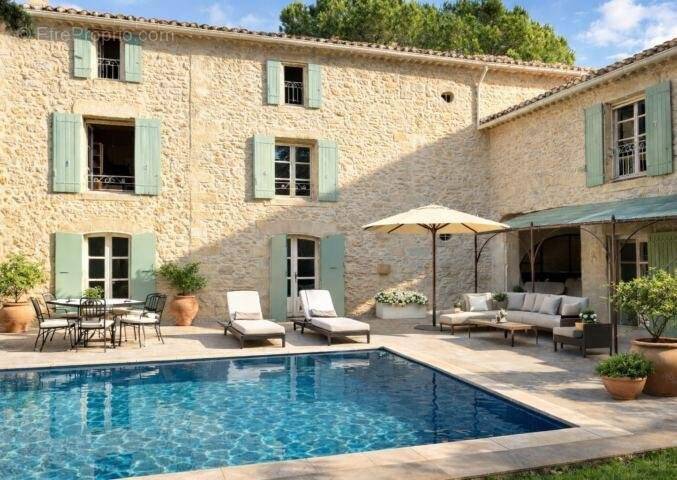 Maison à UZES