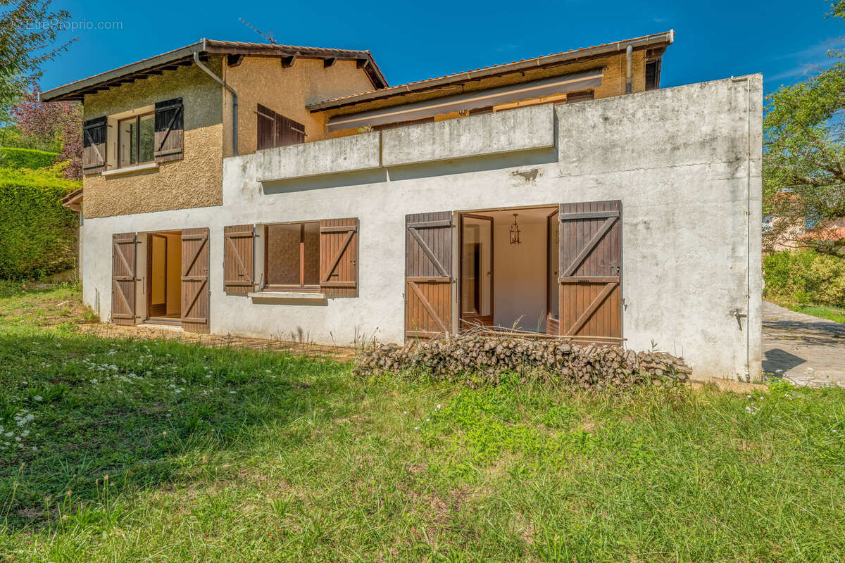 Maison à SAINT-CYR-AU-MONT-D&#039;OR