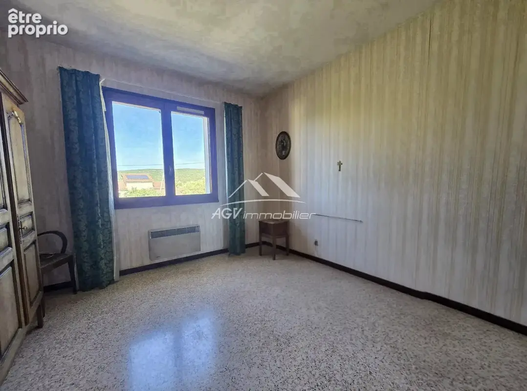 Au calme sur 1252 m² de terrain clos,165m² habitable, 2 logements - photo 6