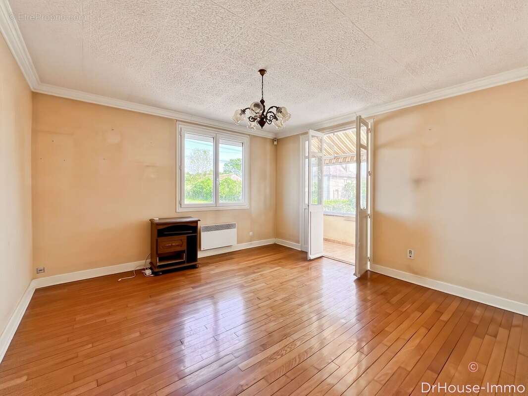 Maison 74 m² à Sainte-Maure  - photo 66