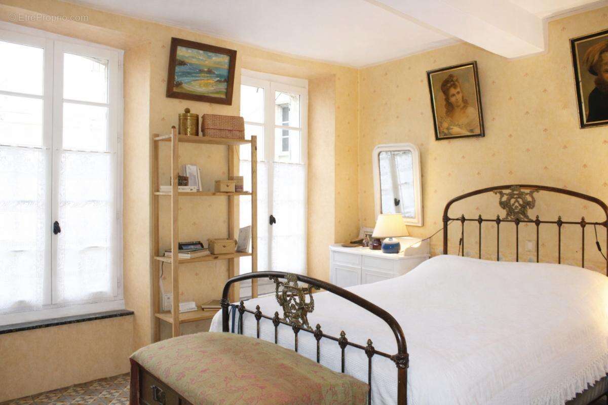 Maison Agel 6 pièce(s) 180 m2 - photo 5