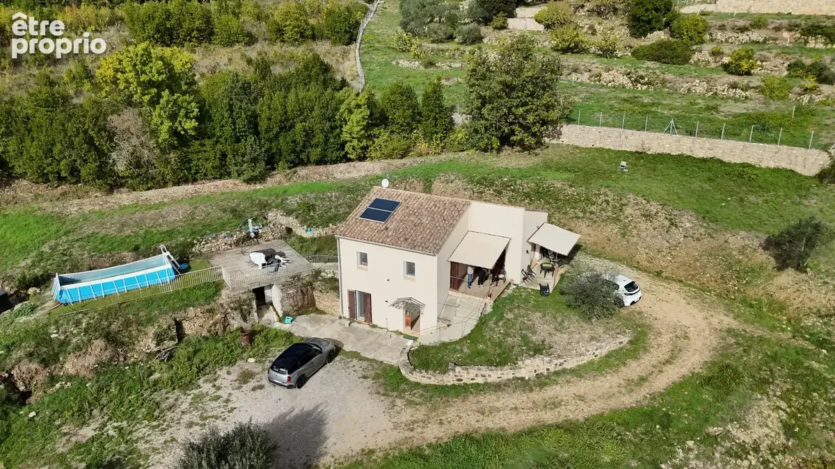 En EXCLUSIVITE Ancien Mazet de 93m2 + 40m2 de Stockage + Source le tout sur 6022m2 de terrain avec vue - photo 4