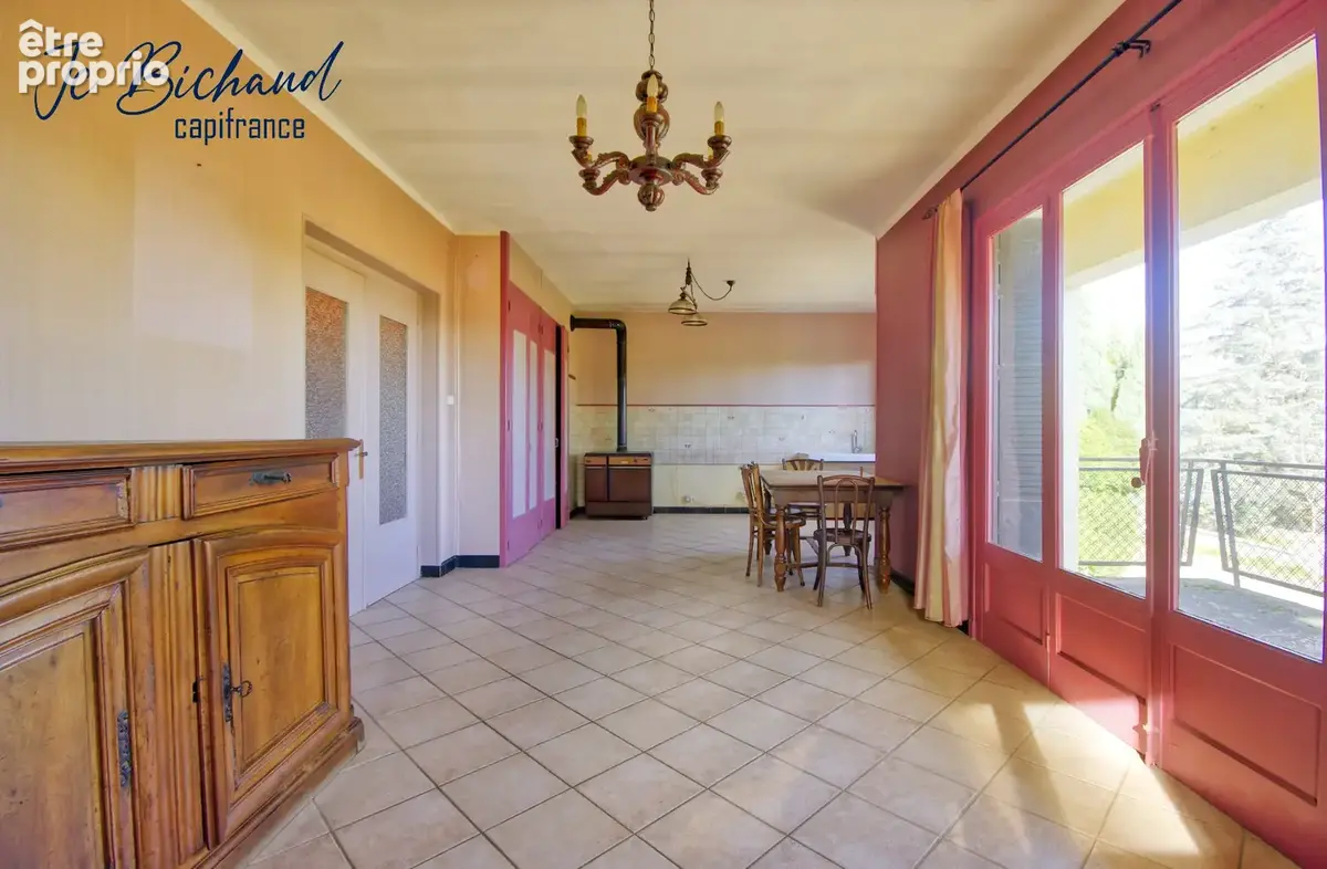 Maison Collonges-au-Mont-d'or de 250m2 + sous-sol de 80m2 - photo 8