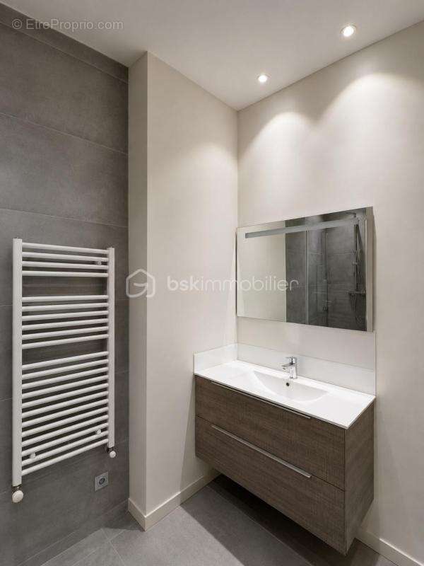 Rare à la vente – Secteur Préfecture – T2 de 54 m² avec prestations de qualité - photo 6