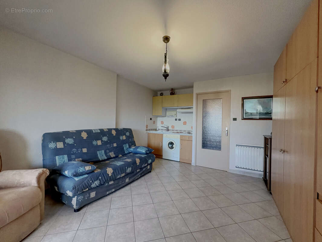 Appartement à SIX-FOURS-LES-PLAGES
