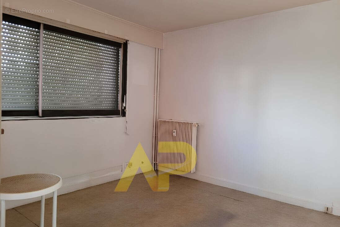 Appartement à BOURG-LA-REINE