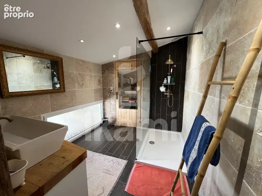 Bâtisse en pierre, charme authentique, rénovation soignée - photo 16
