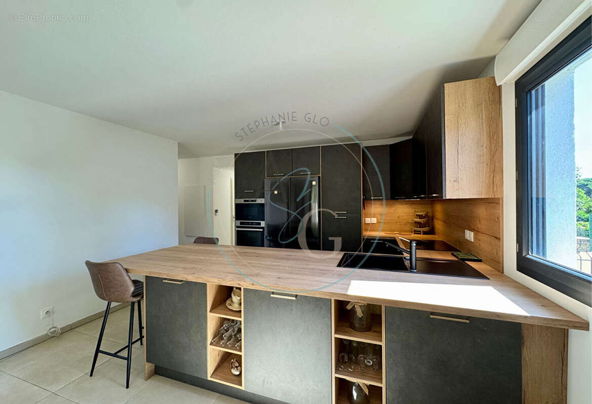 Appartement à COGOLIN