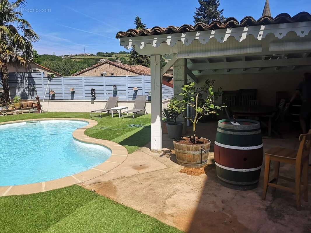 Maison à SAINT-JUERY