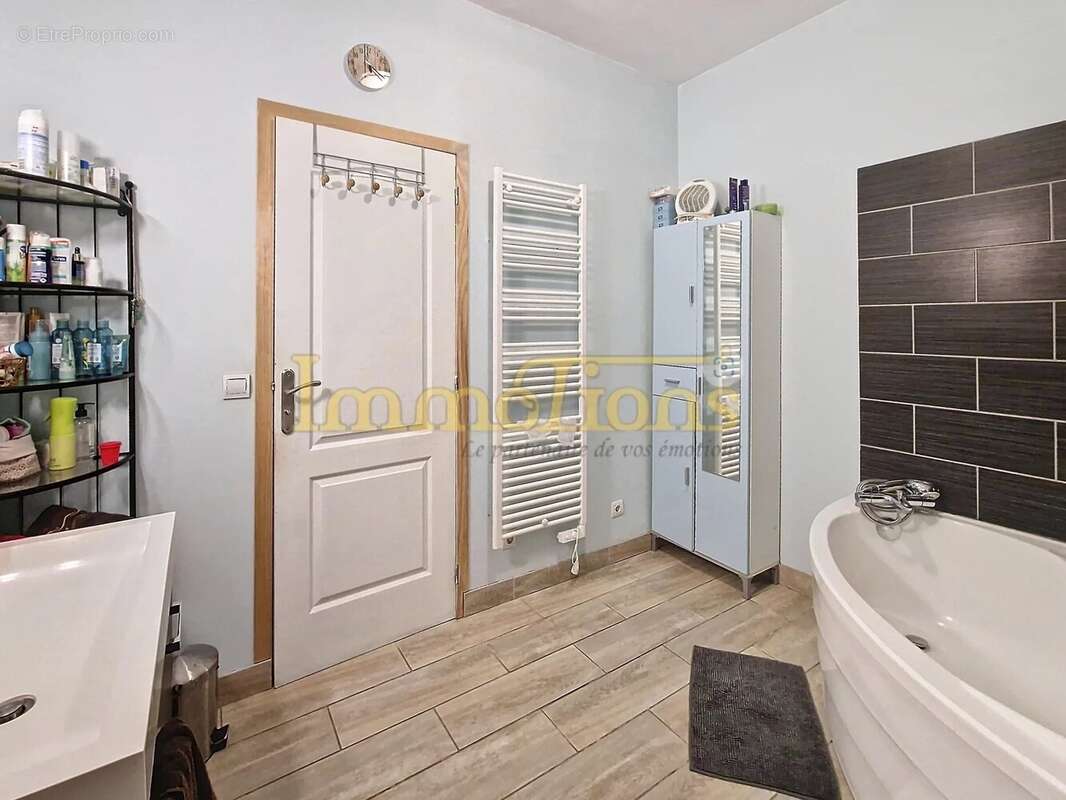 Maison à SAINT-GERVAIS