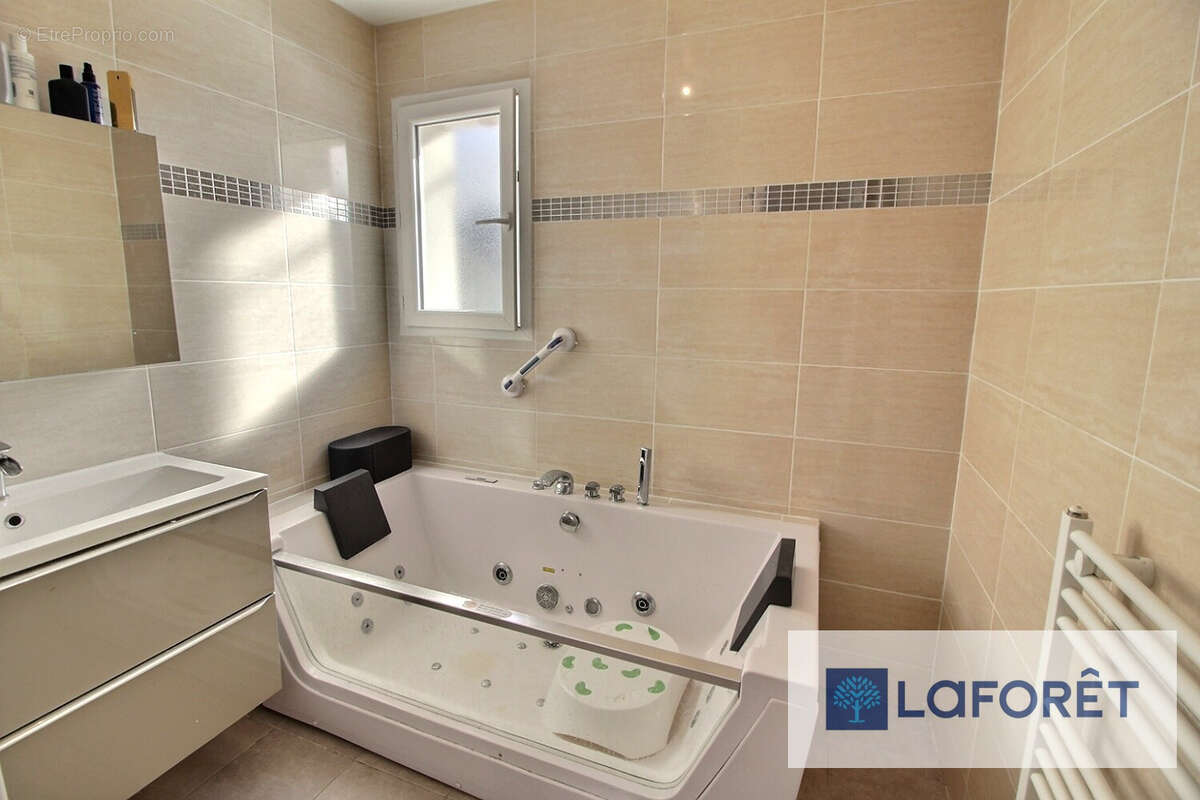 Maison à MORSANG-SUR-ORGE