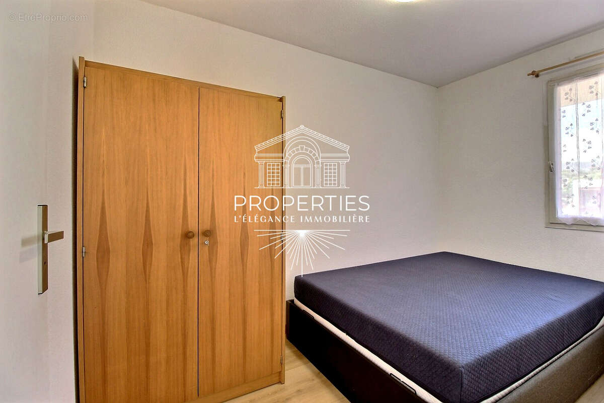 Appartement à BORMES-LES-MIMOSAS
