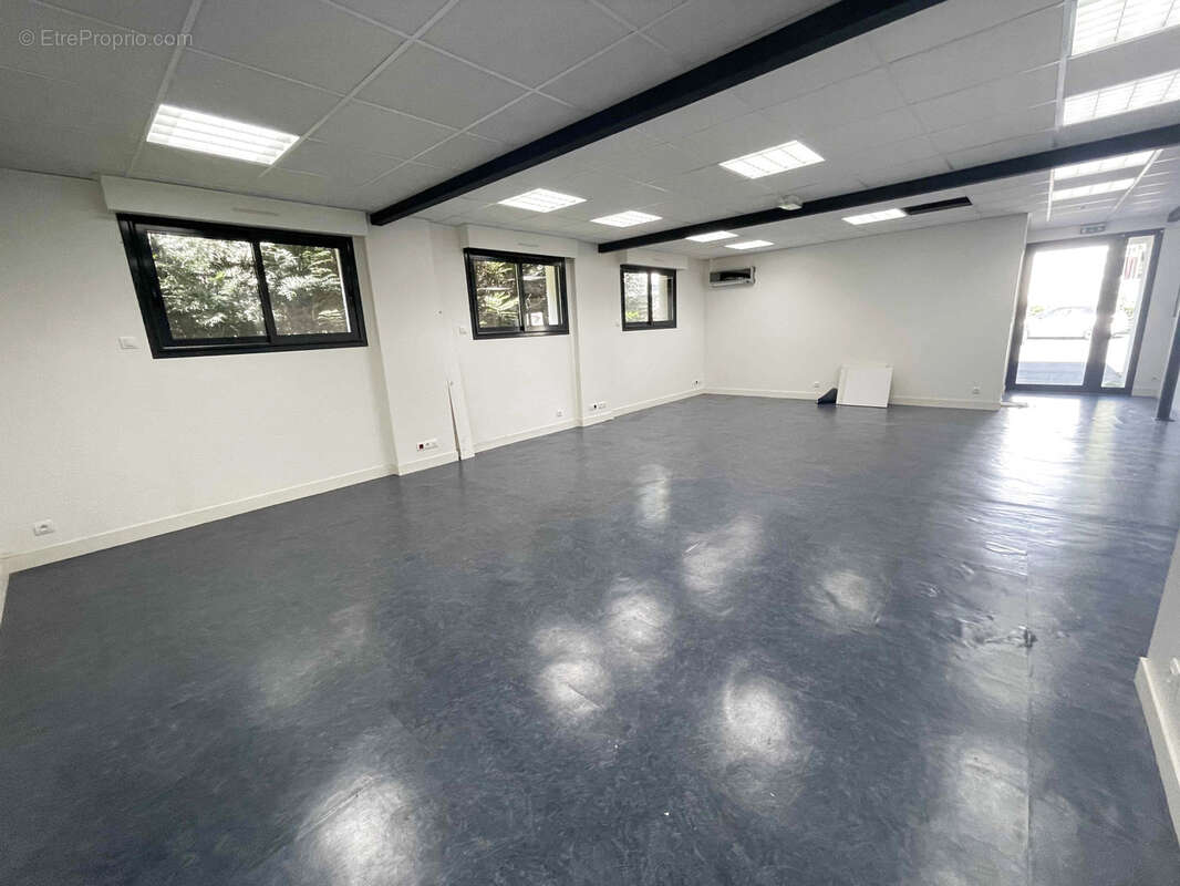 Commerce à SAINT-GREGOIRE