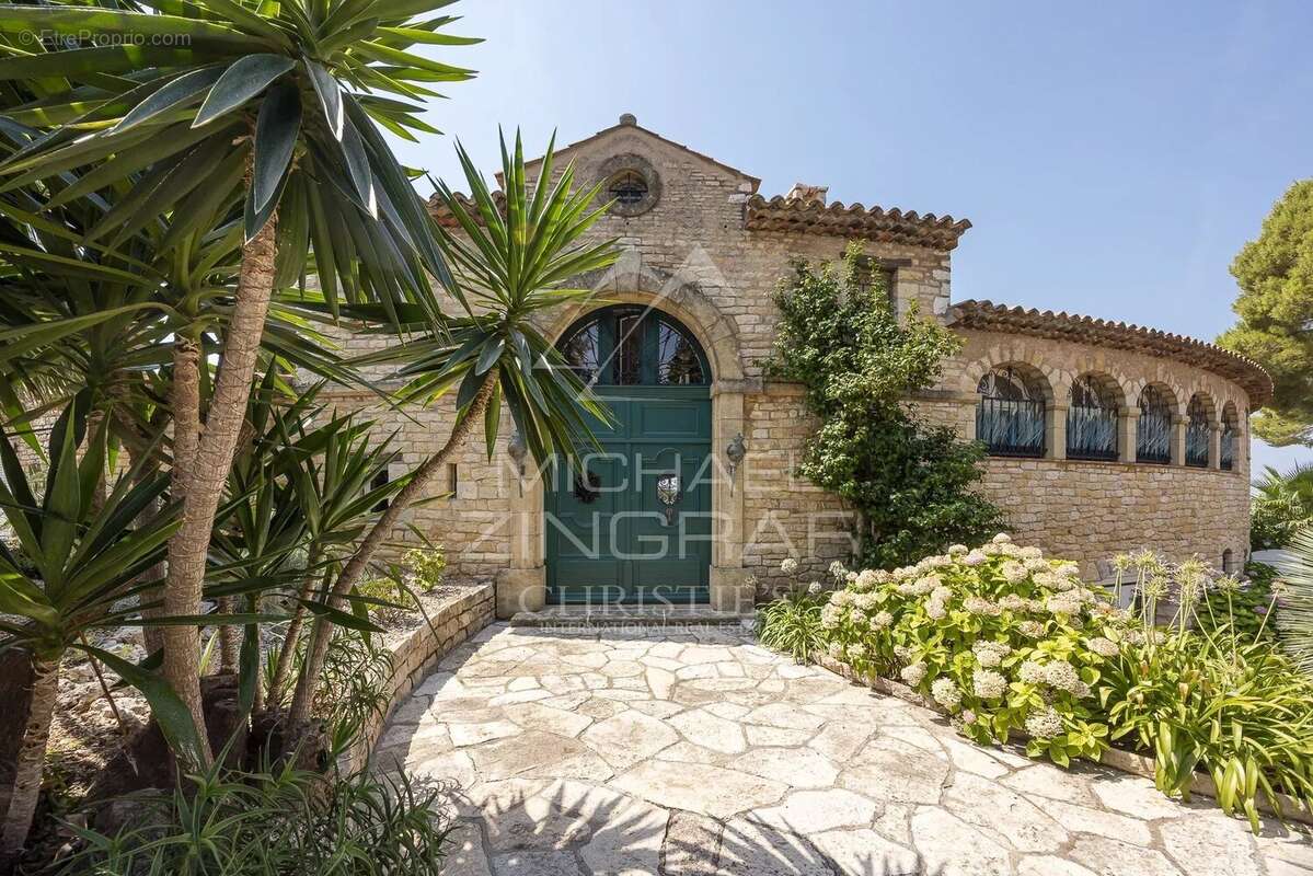 Exclusivité Mas d’exception avec vue mer panoramique au Cap d’Antibes - photo 7