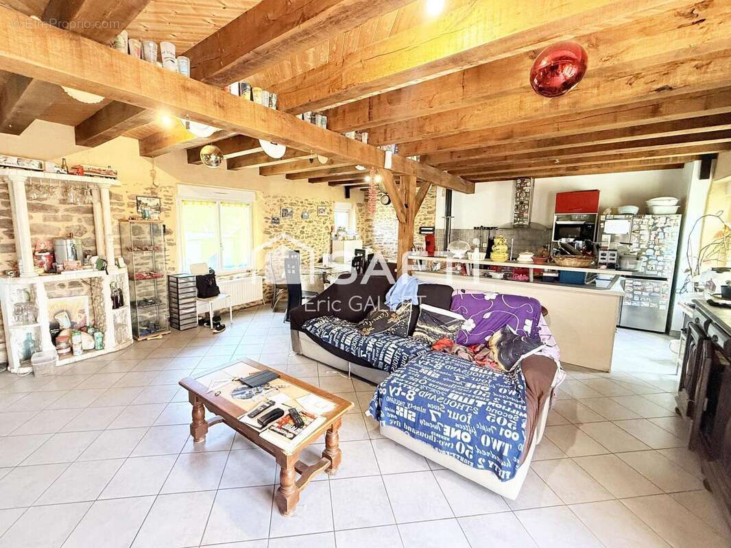 Maison 160 m² à Vigeois  - photo 6