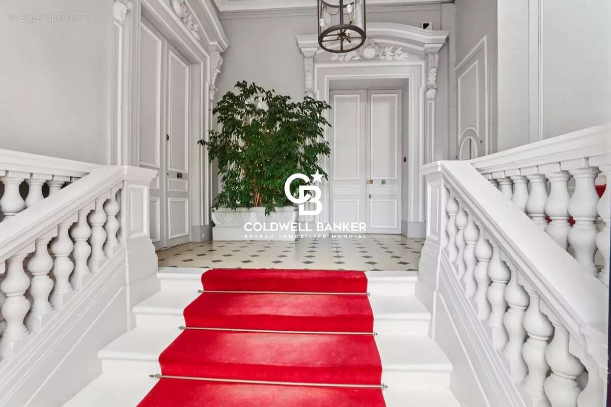 Hôtel Particulier chargé d'histoire - photo 9
