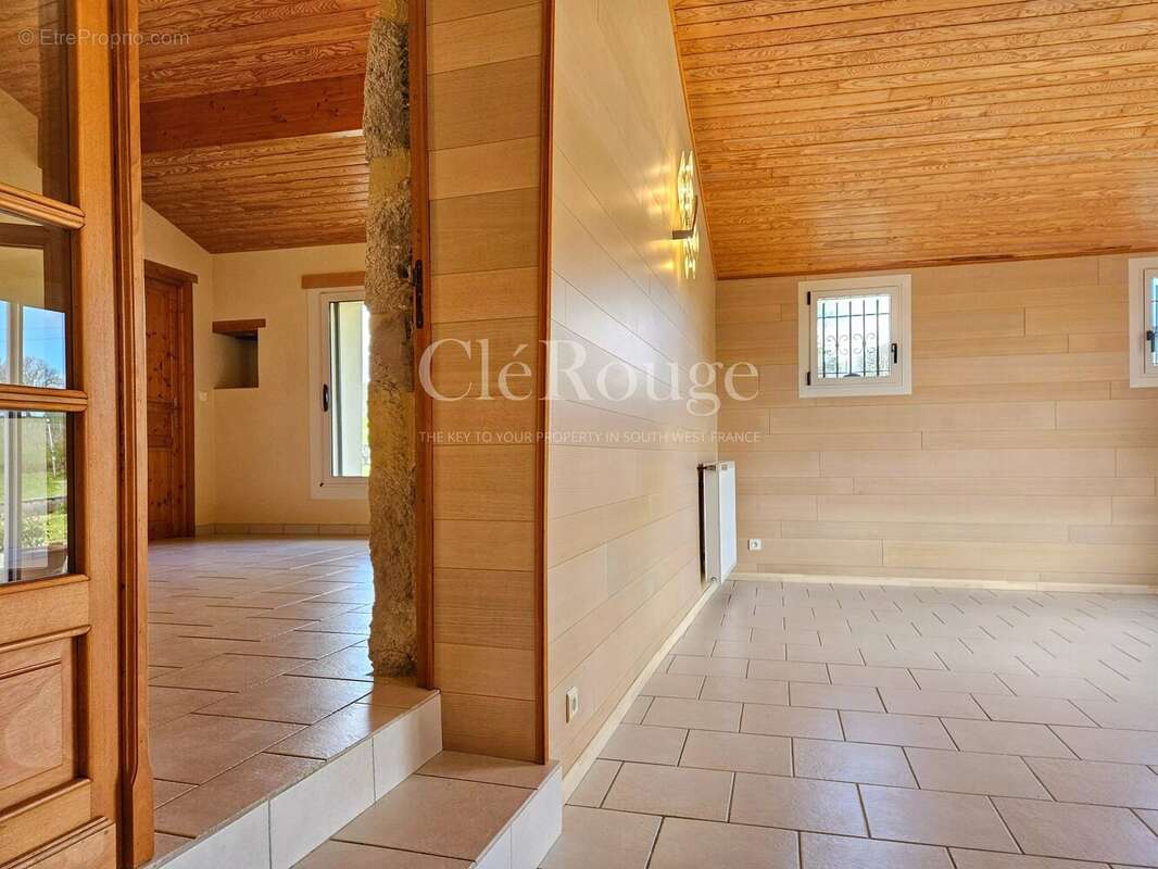 Maison à GENSAC