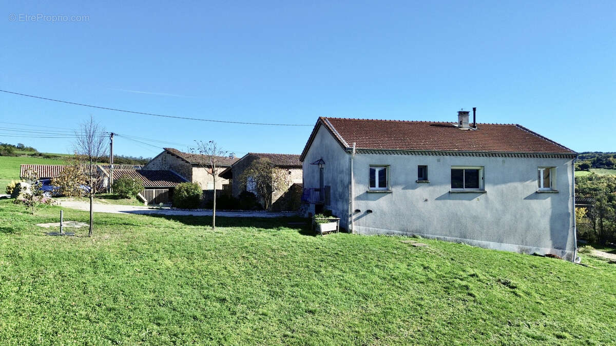 Maison à PLATS