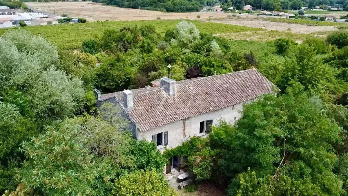 Maison à LA LANDE-DE-FRONSAC