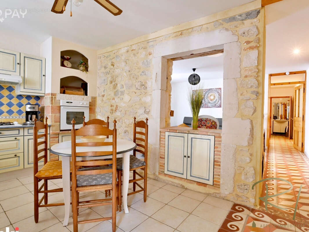 Maison de village avec deux appartements et terrasses - photo 4