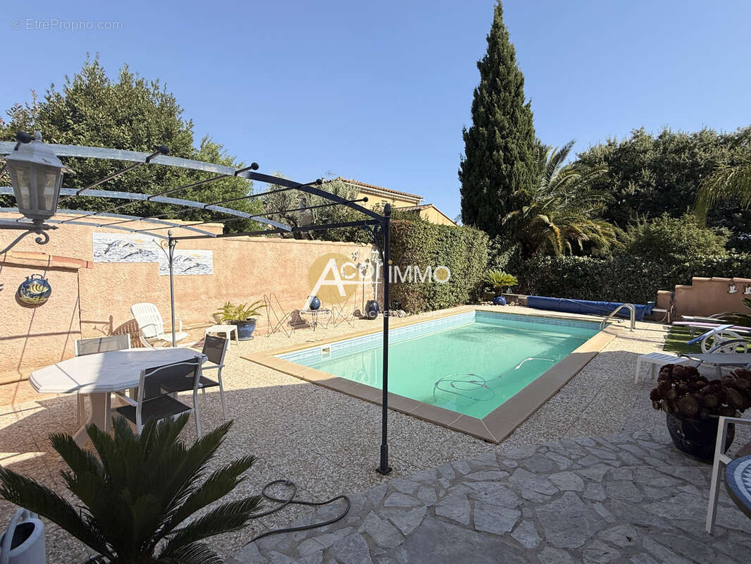 Maison à SIX-FOURS-LES-PLAGES