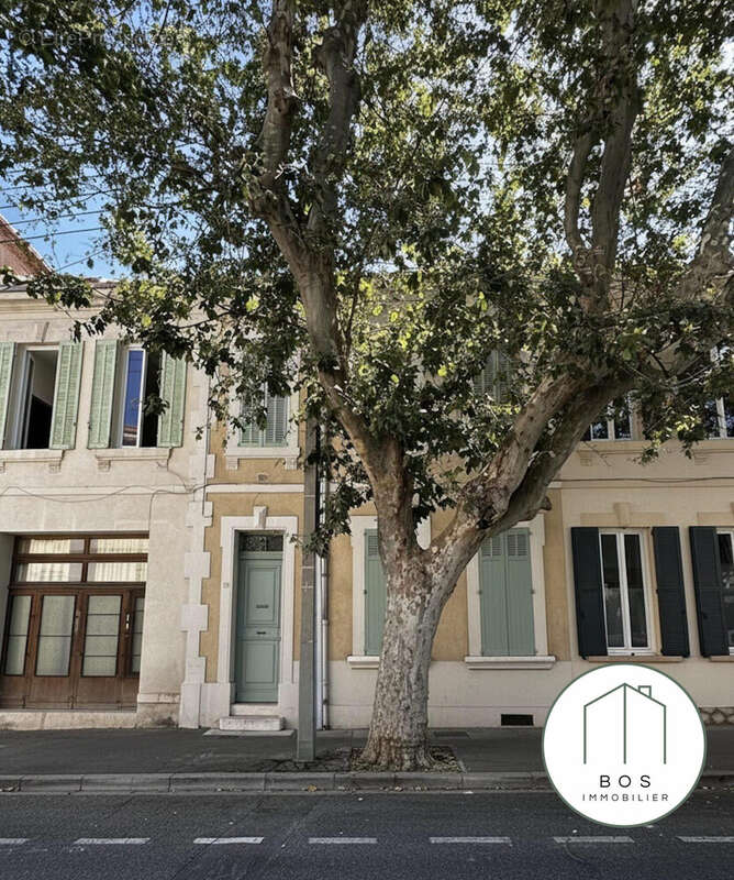 Maison 100 m² à Salon-De-Provence  - photo 2