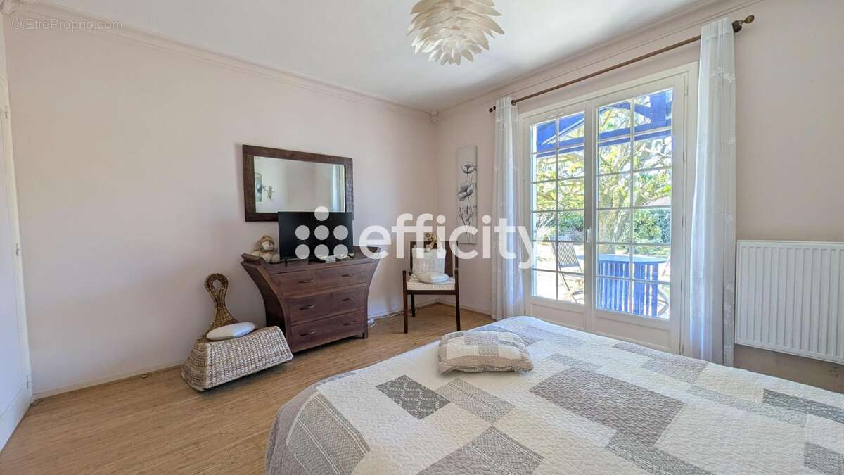 Maison à SAINT-PIERRE-DU-MONT