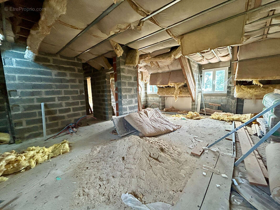 Maison à LA CHAPELLE-GAUTHIER