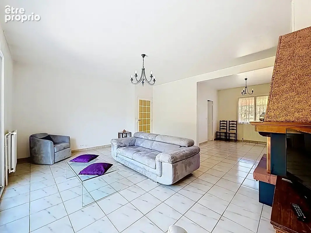 Maison Neauphle Le Château 8 pièce(s) 137.40 m2 - photo 5