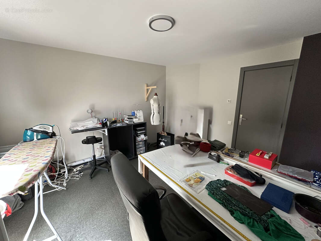 Appartement à MERIGNIES