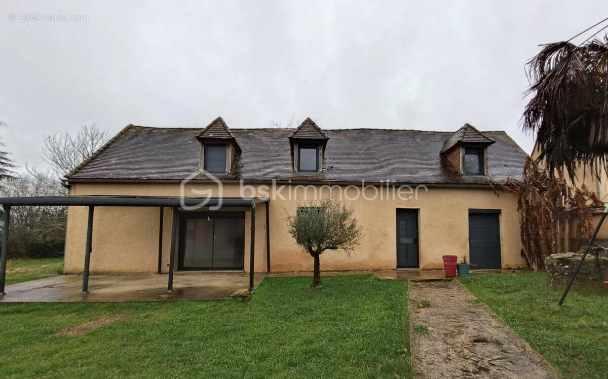 Maison à CARVES