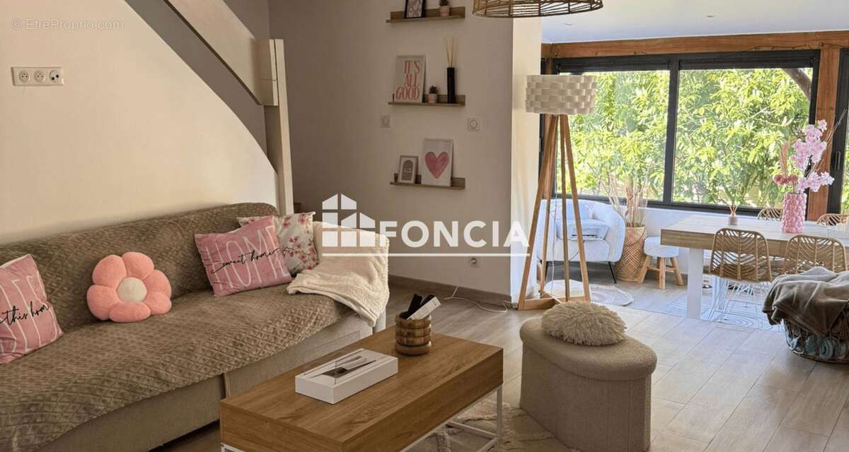 Maison à BORNEL