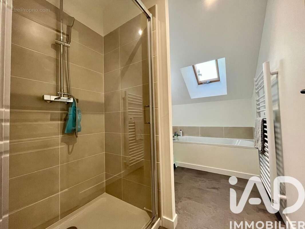 Photo 7 - Maison à GENELARD