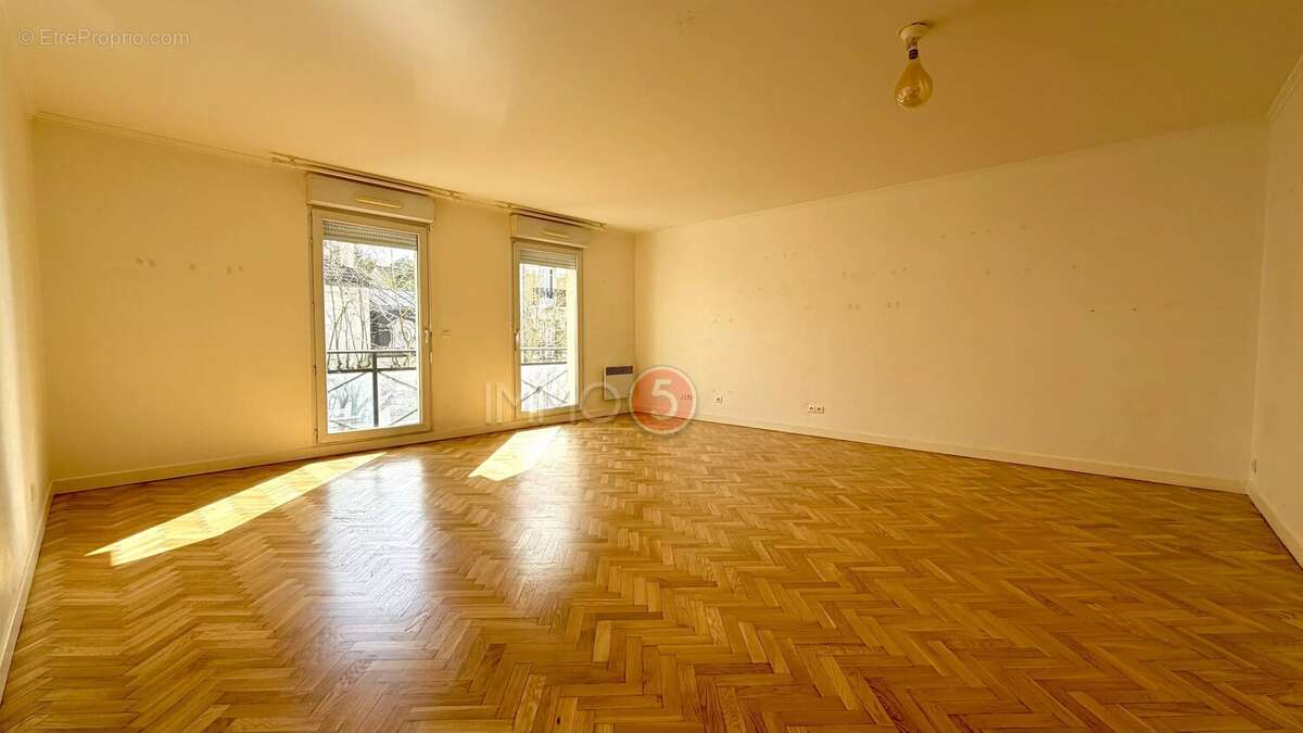 Appartement à LE RAINCY