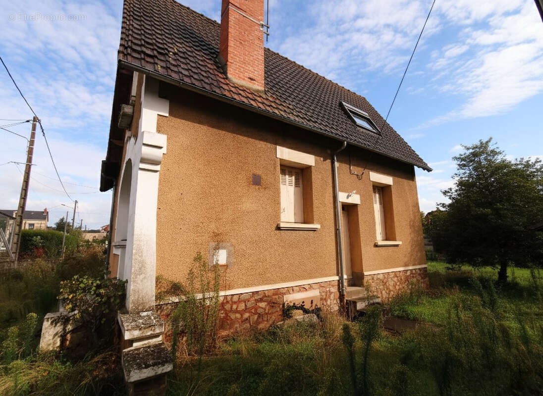 Maison à CHATELLERAULT