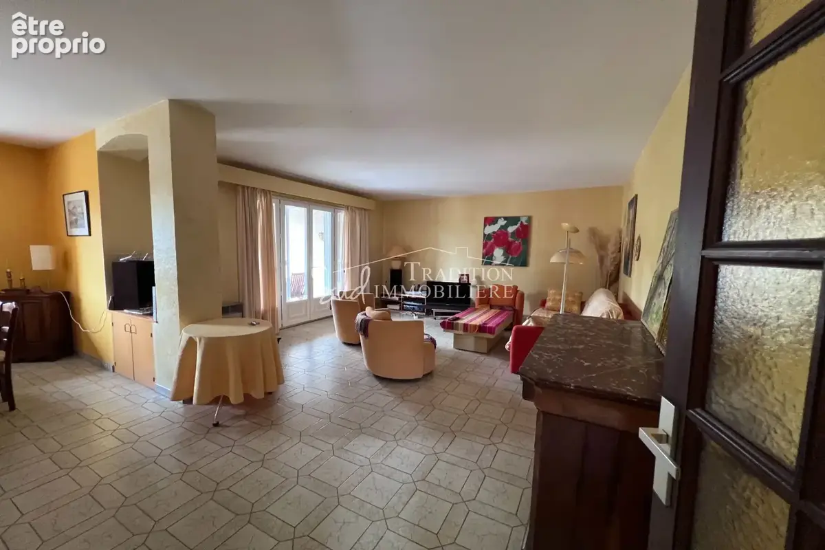 Maison 8 pièces 194 m² à vendre à Paradou (13520) - photo 7