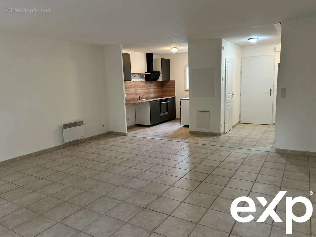 Appartement à MALLEMORT