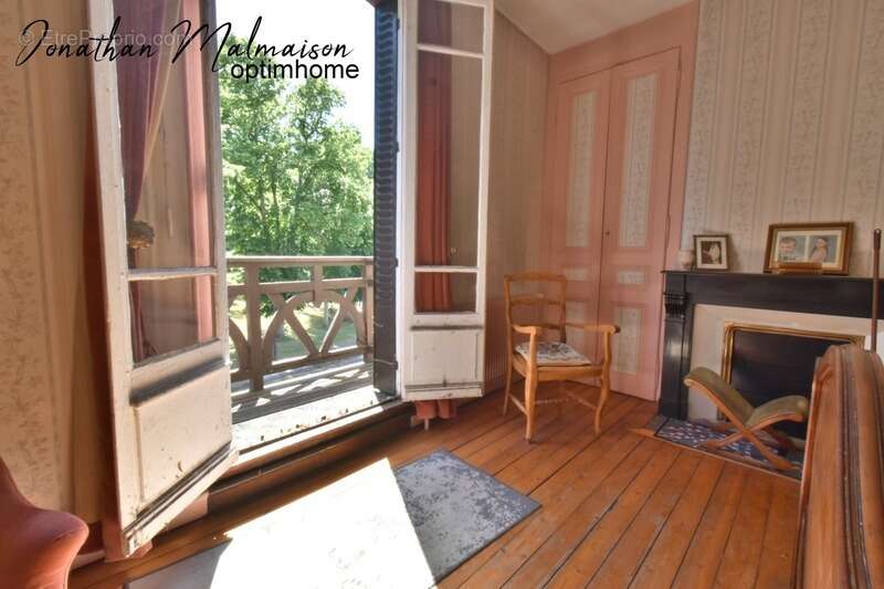 Maison de ville avec garage, jardin et fort potentiel – À deux pas de la gare et du centre-ville de Conches-en-Ouche - photo 14