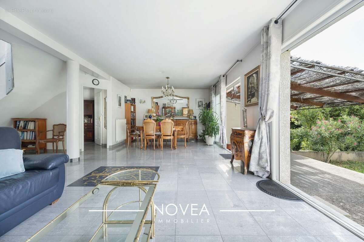 Maison à VILLEURBANNE