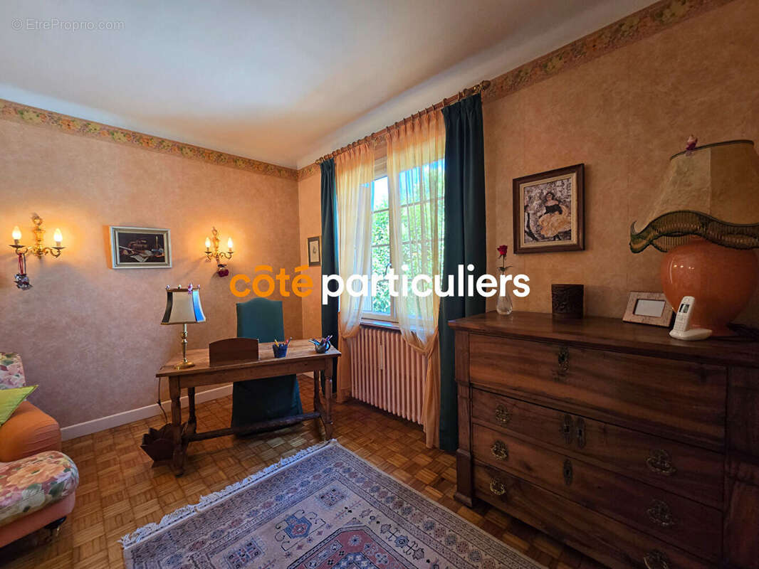 Maison 4 chambres jardin et double garage - photo 10