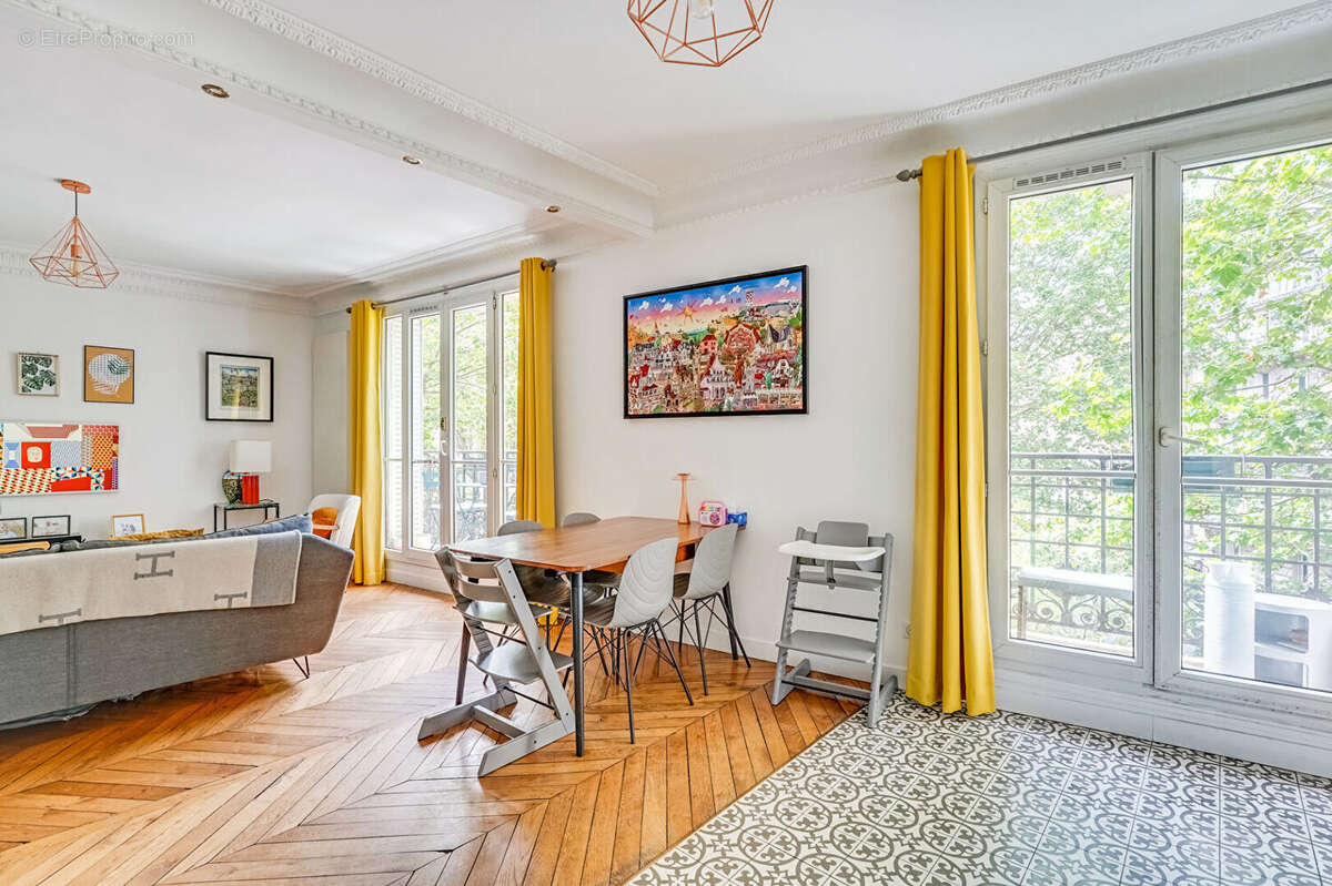 Appartement à PARIS-18E