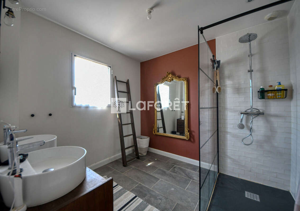 Jolie propriété contemporaine de 138 m² avec grange de caractère à vendre à Rabastens - photo 12