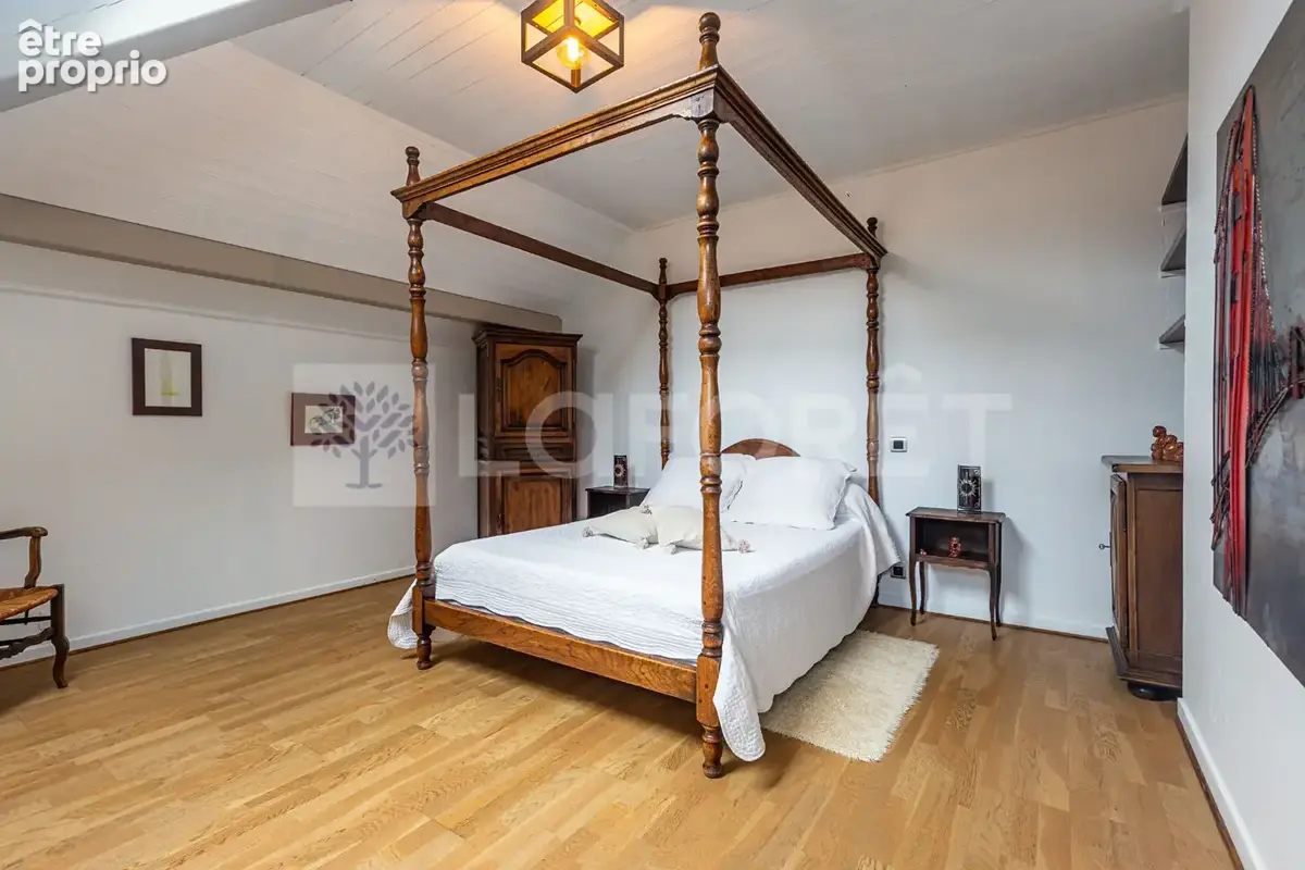 Agence immobiliere laforet - "galanthus" - maison de 136,27m² - terrain de 659m² - garages - piscine - jaccuzzi - dpe d - photo 9