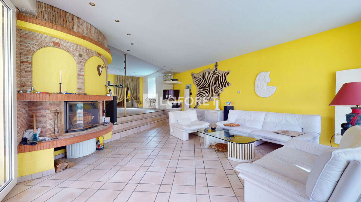 Superbe 3/4 pièces de 135 m² type loft avec jardin de 408 m² et grange aménageable Proche centre Schiltigheim - photo 3